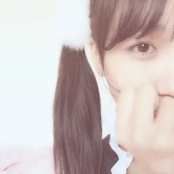 【無】激かわメイドの接写オナ潮吹き