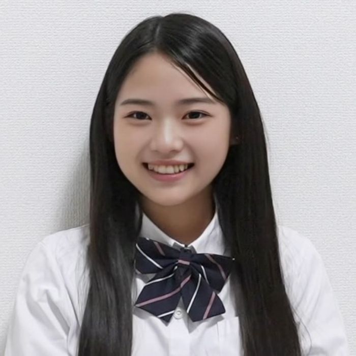 18才りのちゃん こんなに可愛くても感じちゃう！【4K/30p/20Mbps】