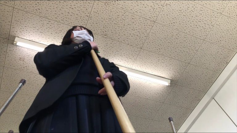 校内逆さ5