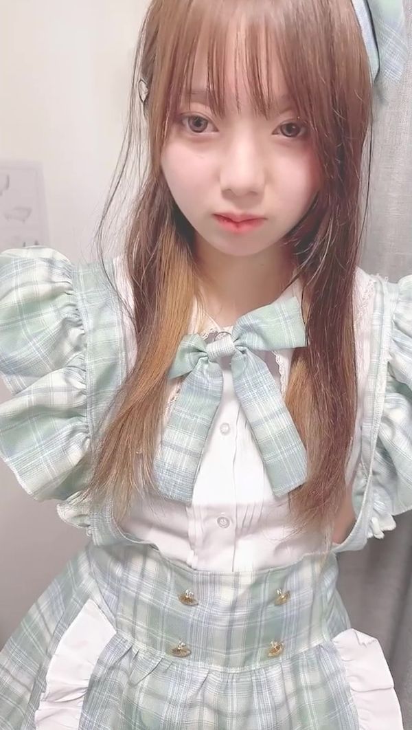 【2作目・79分・5.62GB】アイドルにも負けていない色白天使・笑顔が鬼可愛い美女⇒アイドルコスプレセックス♡