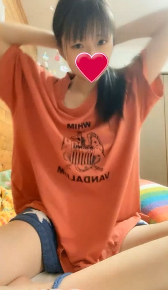 期間限定　エロイプ　スタイルのいい巨乳ちゃんがオナニー